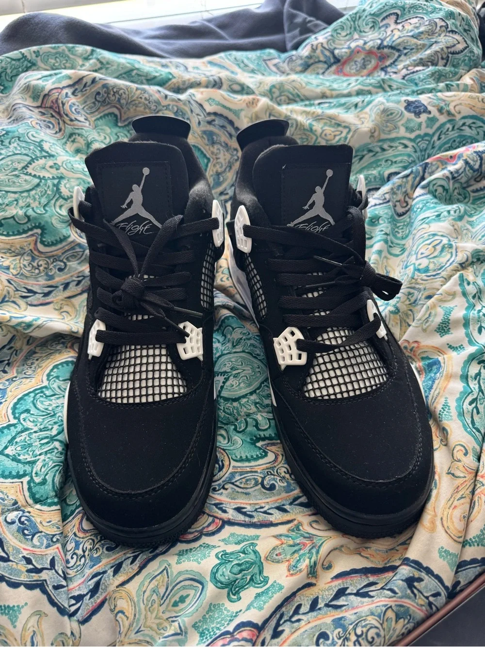 Nike Air Jordan 4 Retro
